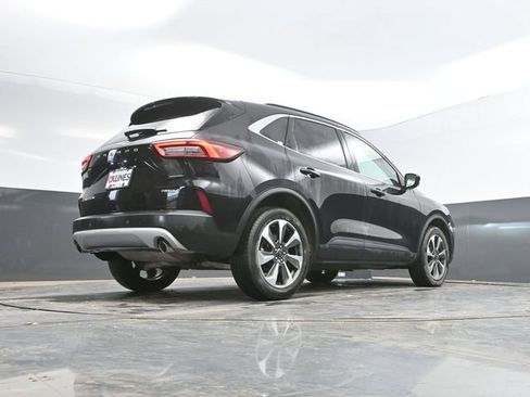 Used 2024 Ford Escape Platinum AWD/4WD image 44