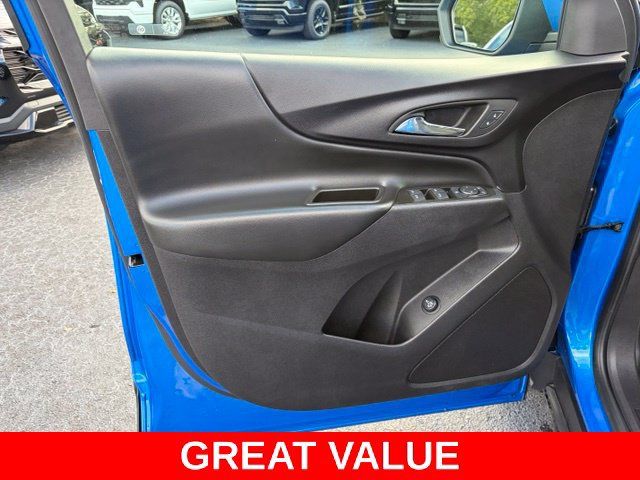 Used 2024 Chevrolet Equinox LT AWD/4WD image 12