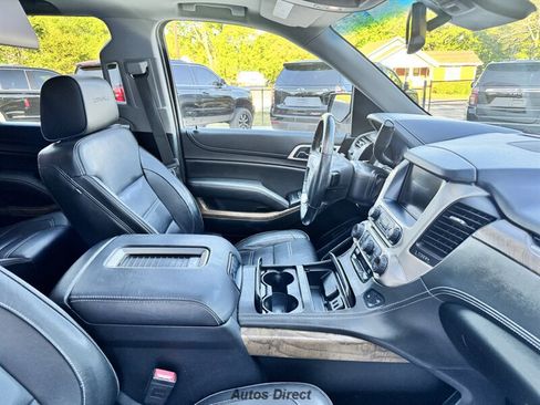 Used 2019 GMC Yukon Denali w/ Denali Ultimate Package AWD/4WD image 33
