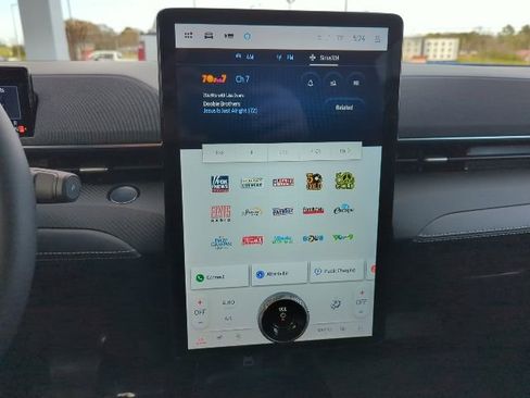 Used 2025 Ford Mustang Mach-E Select w/ Comfort Package Lite image 18