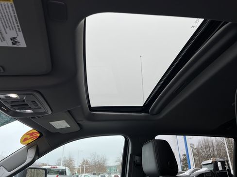 Used 2024 GMC Sierra 2500 Denali w/ Denali Reserve Package image 27