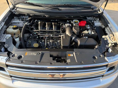 Used 2017 Ford Flex SE FWD image 33