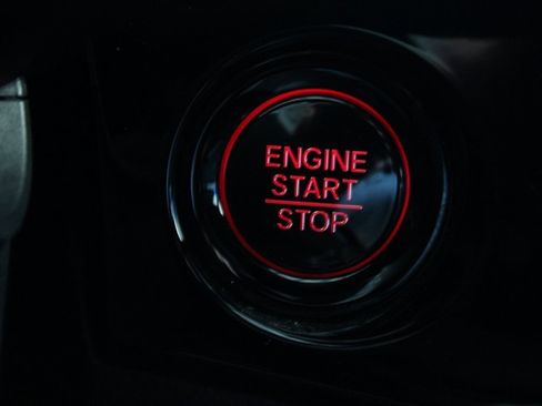 Used 2023 Honda Civic Sport image 32