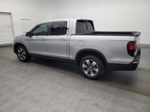Used 2019 Honda Ridgeline RTL-T image 3