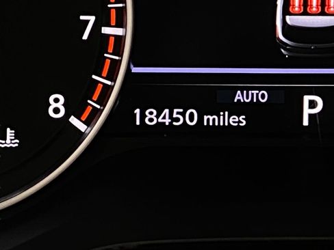 Used 2025 Nissan Pathfinder SL image 19