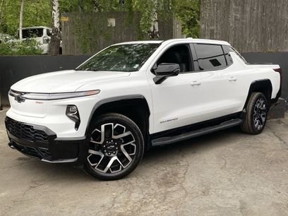 Used 2025 Chevrolet Silverado EV RST