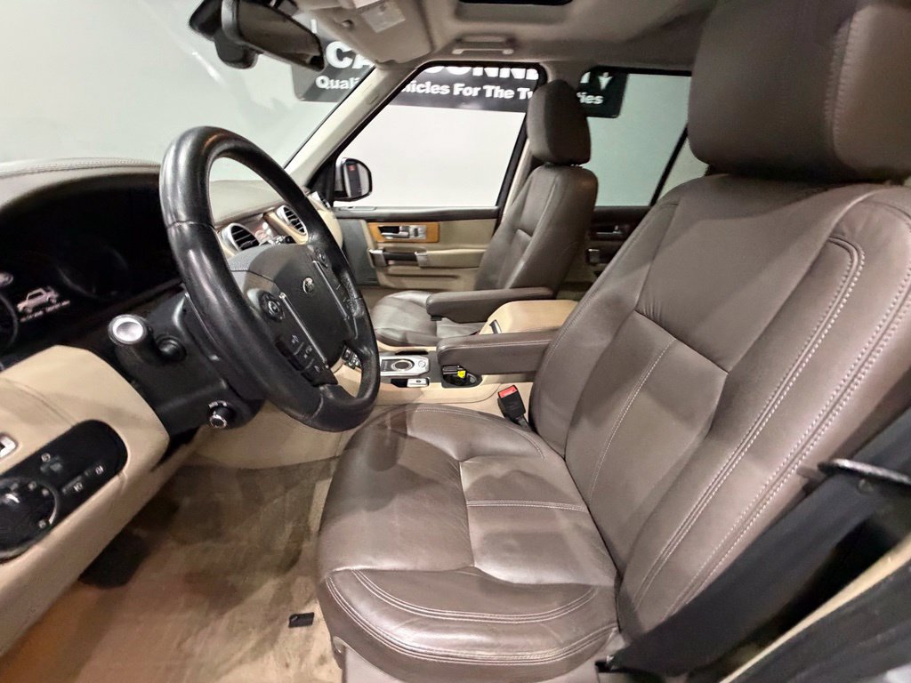 Used 2016 Land Rover LR4 HSE LUX AWD/4WD image 26