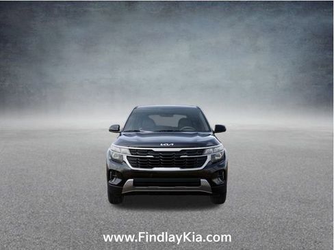 New 2026 Kia Seltos LX AWD/4WD image 2