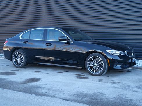 Used 2021 BMW 330e xDrive w/ Convenience Package image 27