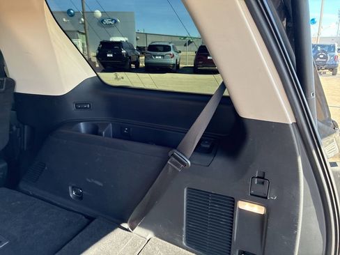 Used 2022 Ford Expedition XLT AWD/4WD image 42