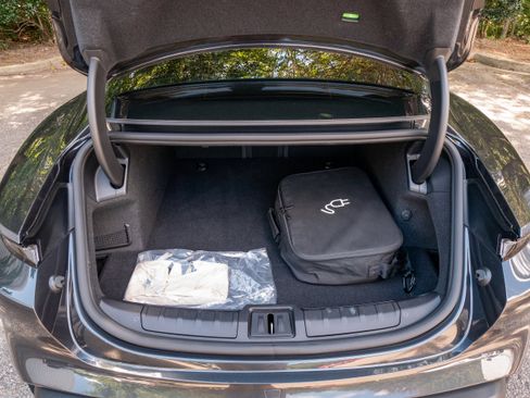 Used 2022 Porsche Taycan image 41