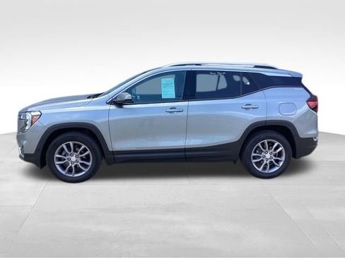 Used 2023 GMC Terrain SLT AWD/4WD image 1