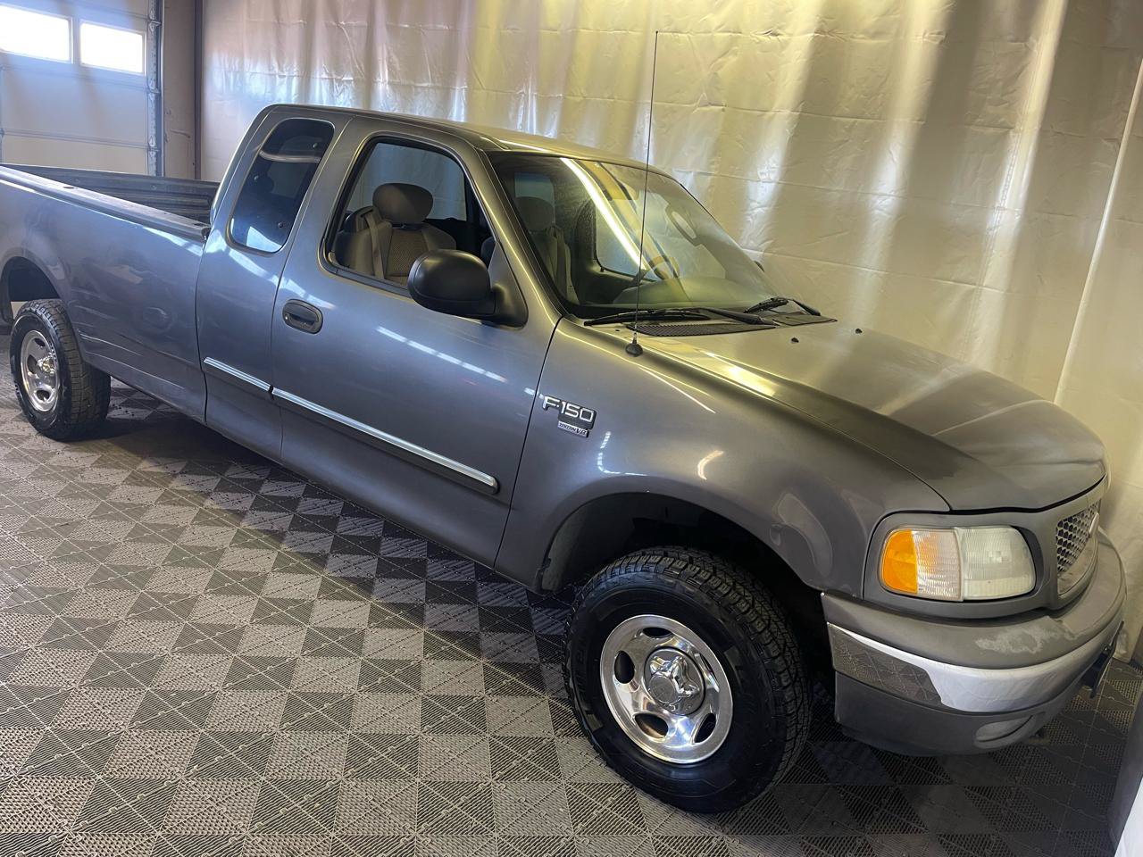 Used 2004 Ford F150 XLT AWD/4WD image 9