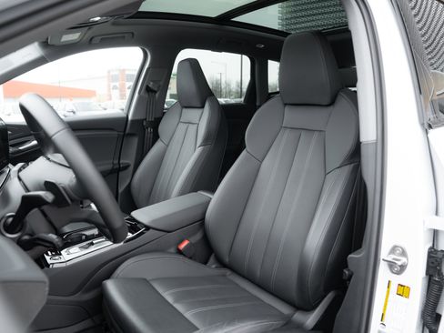 Used 2025 Audi Q6 e-tron Premium Plus w/ Premium Plus image 23