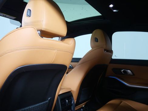 Certified 2023 BMW 330i Sedan w/ Premium Package image 16