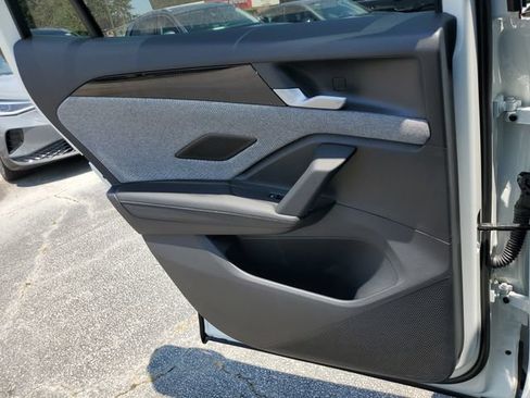Certified 2025 Volkswagen Tiguan S AWD/4WD image 19