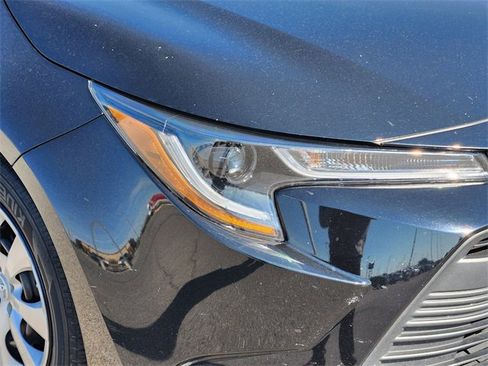 Used 2023 Toyota Corolla LE image 9