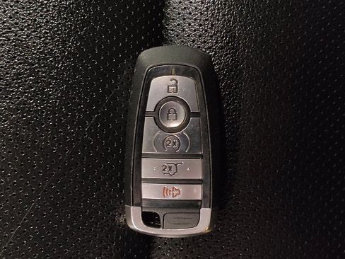 Used 2020 Ford Escape SEL FWD image 32