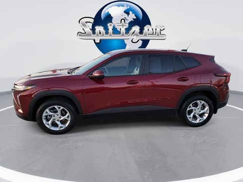 Certified 2025 Chevrolet Trax LS w/ LS Convenience Package image 6