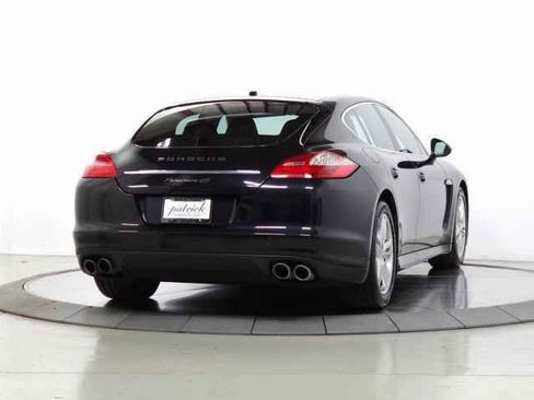 Used 2011 Porsche Panamera 4S image 11