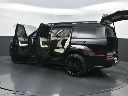 Used 2024 Hyundai Santa Fe Calligraphy FWD image 38