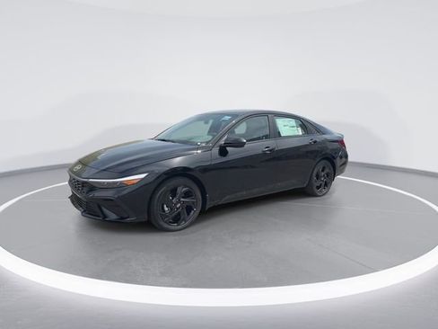New 2026 Hyundai Elantra Sport FWD image 4