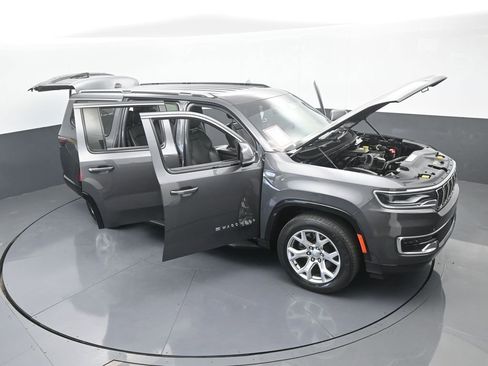 Used 2022 Jeep Wagoneer Series II image 73