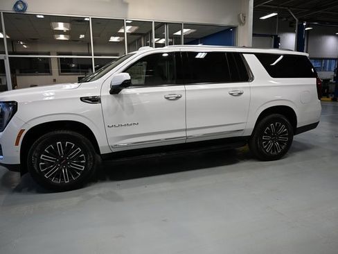 New 2026 GMC Yukon XL Elevation image 7