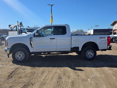 New 2026 Ford F350 XL w/ XL Chrome Package image 4