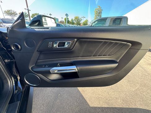 Used 2017 Ford Mustang Premium RWD image 24