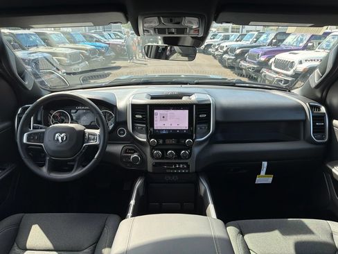 New 2026 RAM 1500 Express AWD/4WD image 8