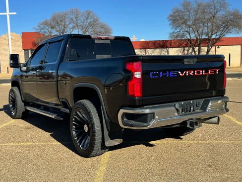 Used 2020 Chevrolet Silverado 2500 LTZ image 11