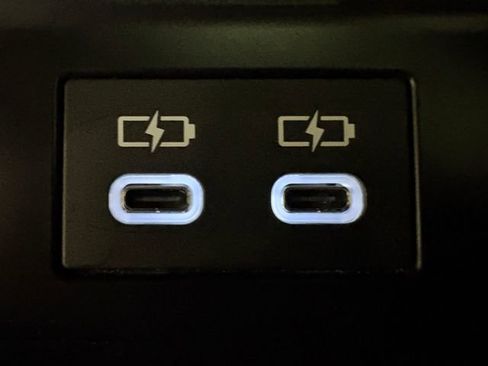 Certified 2025 Toyota Corolla SE image 21