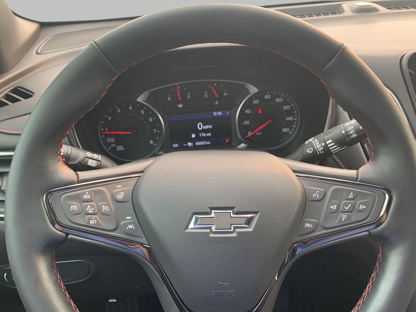 Used 2023 Chevrolet Equinox RS AWD/4WD image 9