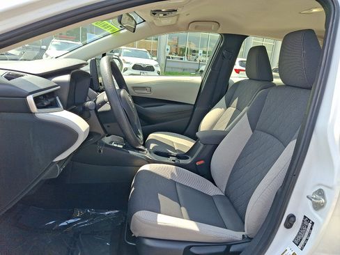 Used 2024 Toyota Corolla LE FWD image 14