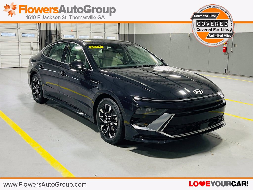 Used 2025 Hyundai Sonata SEL FWD image 1