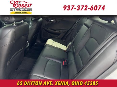 Used 2016 Chevrolet Malibu LT w/ Leather Package FWD image 9