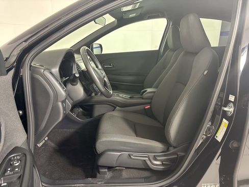 Used 2021 Honda HR-V Sport image 14