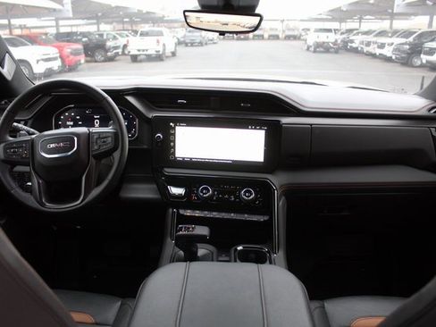 Used 2024 GMC Sierra 1500 AT4 w/ Technology Package image 23