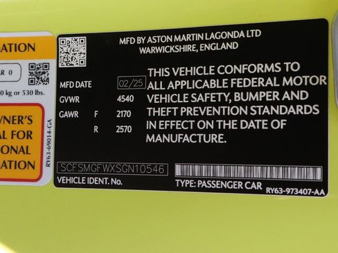 Used 2025 Aston Martin V8 Vantage Coupe image 23