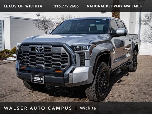 Used 2025 Toyota Tundra Platinum image 1