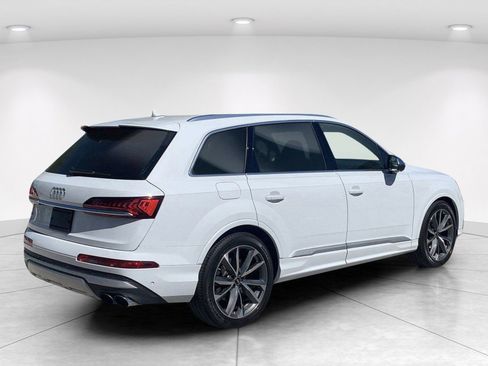 Used 2023 Audi SQ7 Premium Plus image 3
