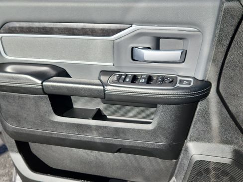 Used 2021 RAM 2500 Big Horn w/ Level B Equipment Group image 8