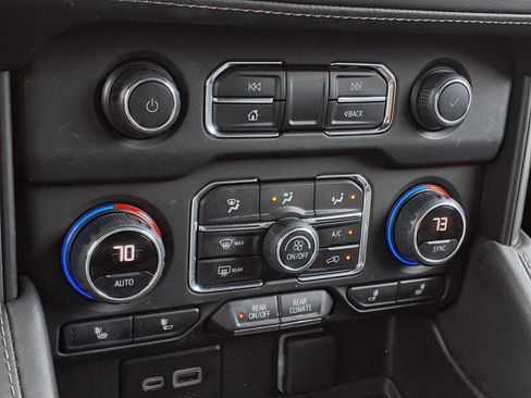 Used 2023 Chevrolet Tahoe LT image 4