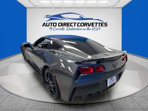 Used 2018 Chevrolet Corvette Stingray Coupe w/ Carbon Flash Badge Package RWD image 35
