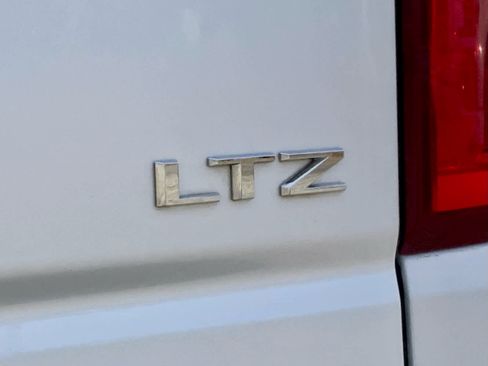 Used 2022 Chevrolet Silverado 1500 LTZ w/ LTZ Convenience Package II image 24