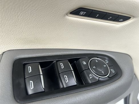 Used 2018 Cadillac XT5 Premium Luxury AWD/4WD image 13