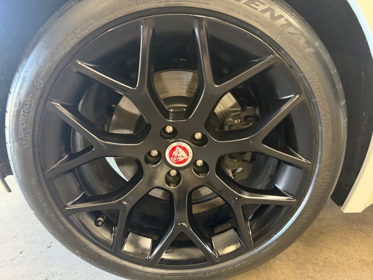 Used 2016 Jaguar F-TYPE S RWD image 22