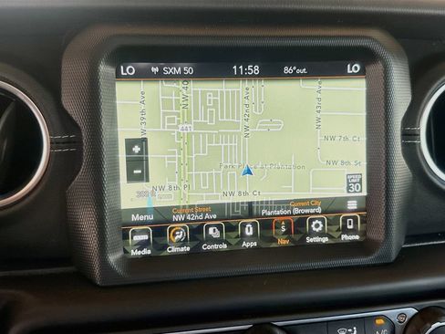 Used 2023 Jeep Wrangler Unlimited Sahara AWD/4WD image 14
