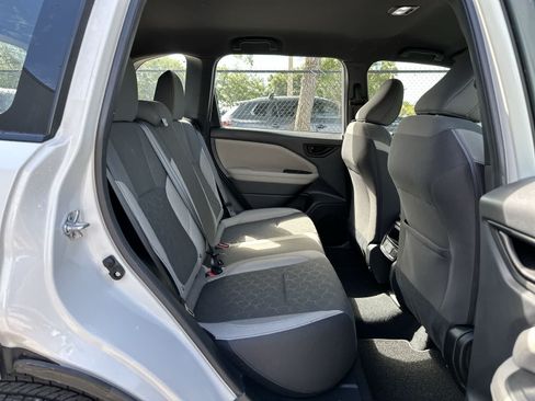 Used 2025 Subaru Forester AWD/4WD image 19